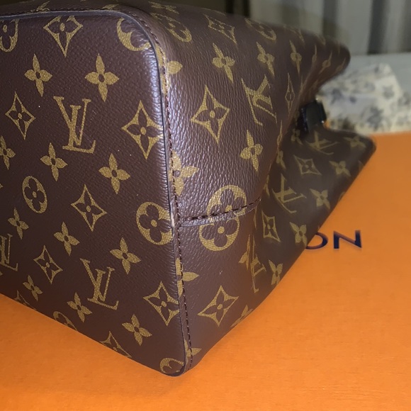 NÉONOÉ Louis Vuitton. - Picture 6 of 17